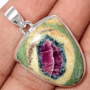 Bijoux en Rubis sur Fuchsite