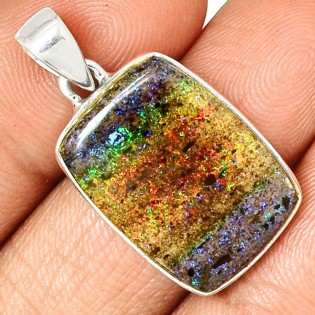 Bijoux en Opale Black Matrix