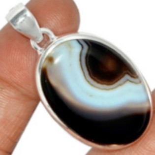 Bijoux en Agate Noire à bandes