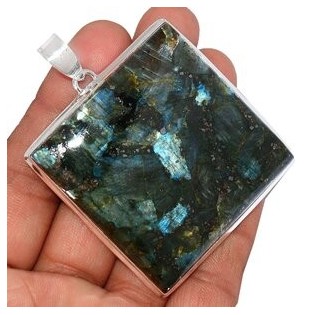 Bijoux en Pierre de Lune noire (larvikite)