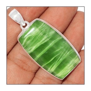 Bijoux en Kammérérite Verte