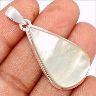 Bijoux en Nacre naturelle