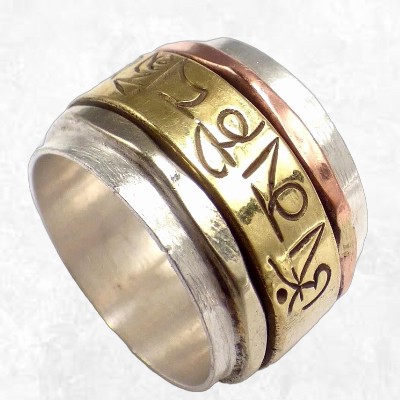 bague tibétaine tournante