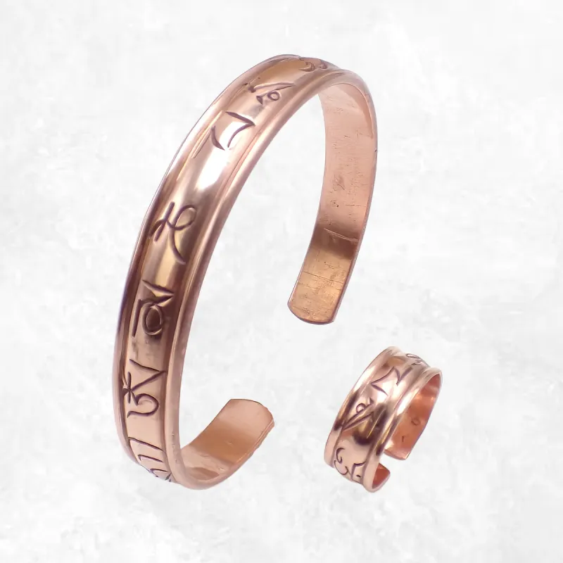bracelet tibétain en cuivre avec mantras
