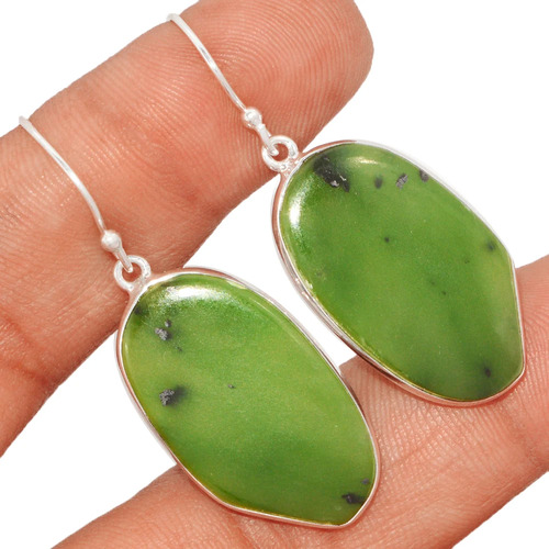 boucles d'oreilles jade nephrite, chakra du coeur