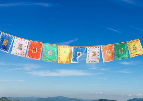 drapeaux bouddhistes en soie