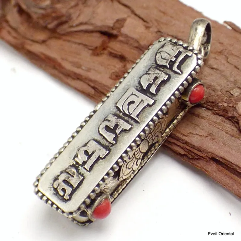 pendentif tibétain amulette en forme de tube