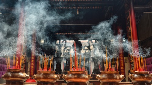 rite-funeraire-bouddhiste