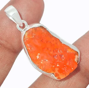 pendentif opale de feu, pierre du chakra sacré