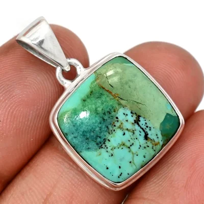 Pendentif en turquoise bleu verte, pierre de protection en argent