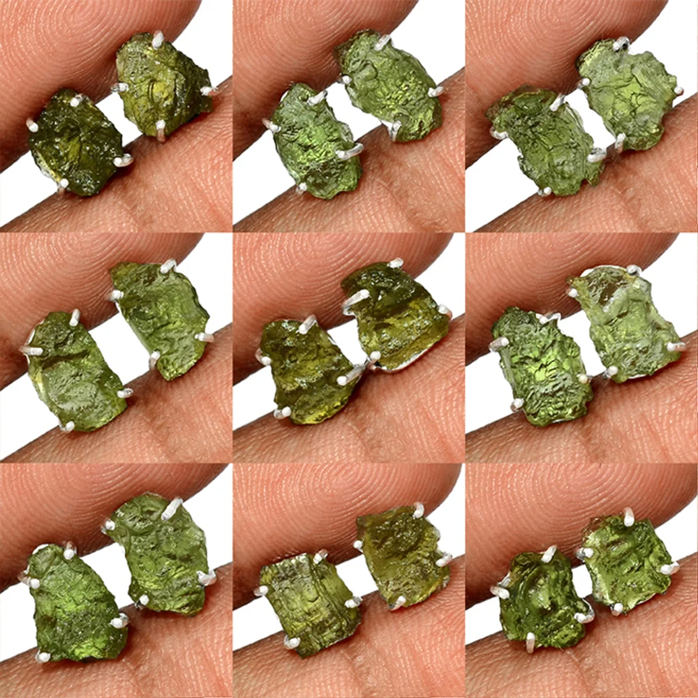clous d'oreilles en moldavite