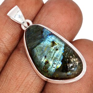 pendentif pierre de lune noire
