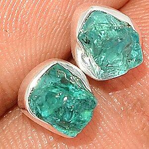 boucles en apatite bleue
