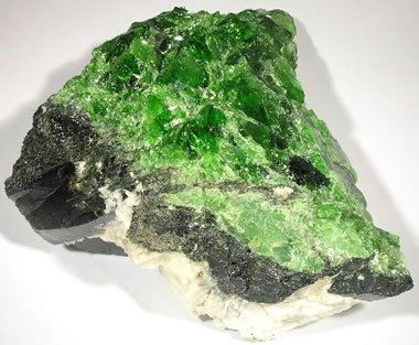 chrome-diopside-brut