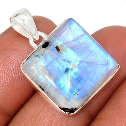 pierre de lune avec tourmaline