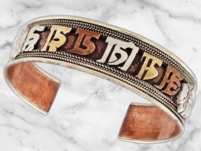 Signification des bijoux tibétains dans le bouddhisme