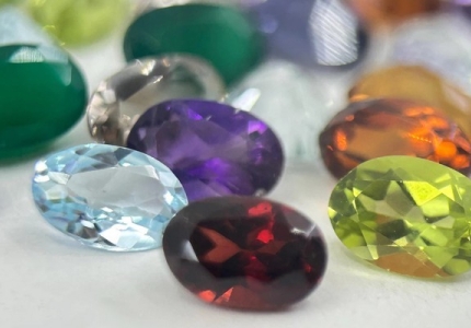 Acheter des bijoux en pierre naturelle : guide complet